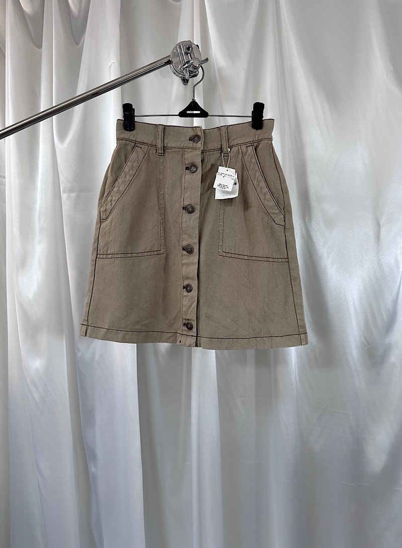 INGNI skirt (new arrival) (M)